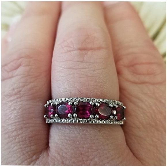 Genuine Garnet ring - Picture 3 of 5
